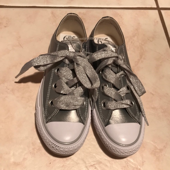 NWT CONVERSE shiny silver sneaker tennis shoes 6.5 - Picture 13 of 16